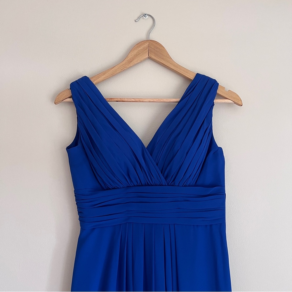 Elegant Blue Sleeveless Dress